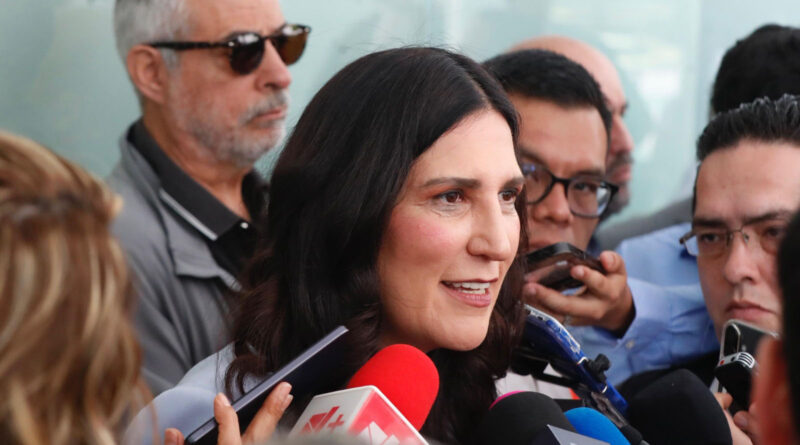 KENIA LÓPEZ RABADÁN CUESTIONA PRESENCIA DE MINISTROS DE LA CORTE EN ACTO ENCABEZADO POR SHEINBAUM