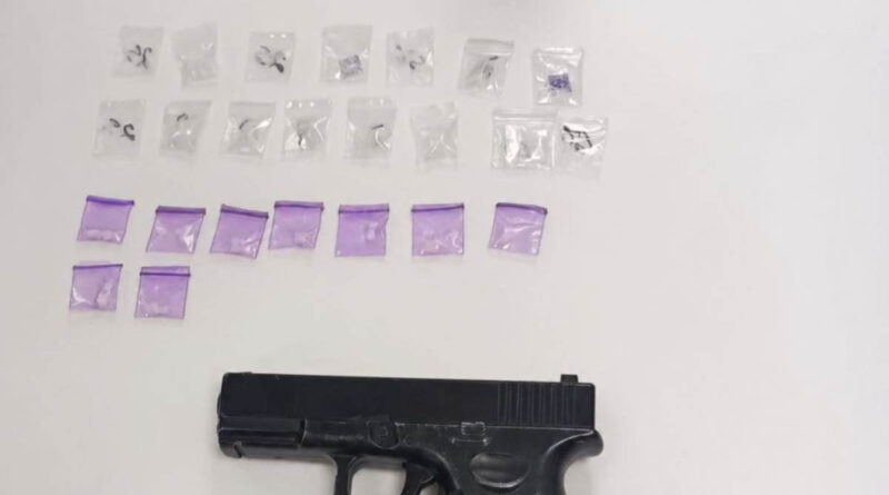 ​ POLICÍA DE TLALNEPANTLA DETIENE A SUJETO POR DELITOS CONTRA LA SALUD Y PORTACIÓN DE RÉPLICA DE ARMA DE FUEGO
